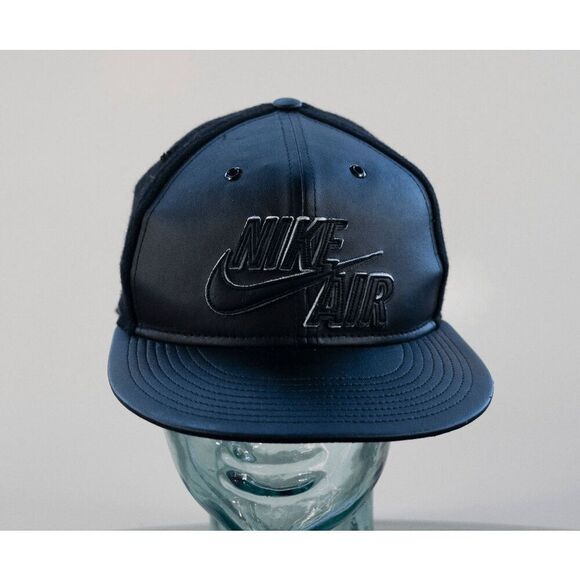 Nike True Air Snapback Strapback‎ Hat Cap in Leather Wool Black - Picture 1 of 11